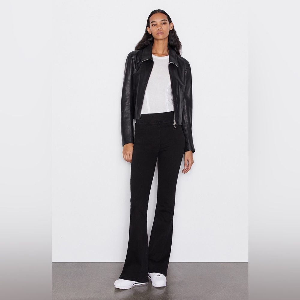 (W2) FRAME Jet-set flared jeans, size 2